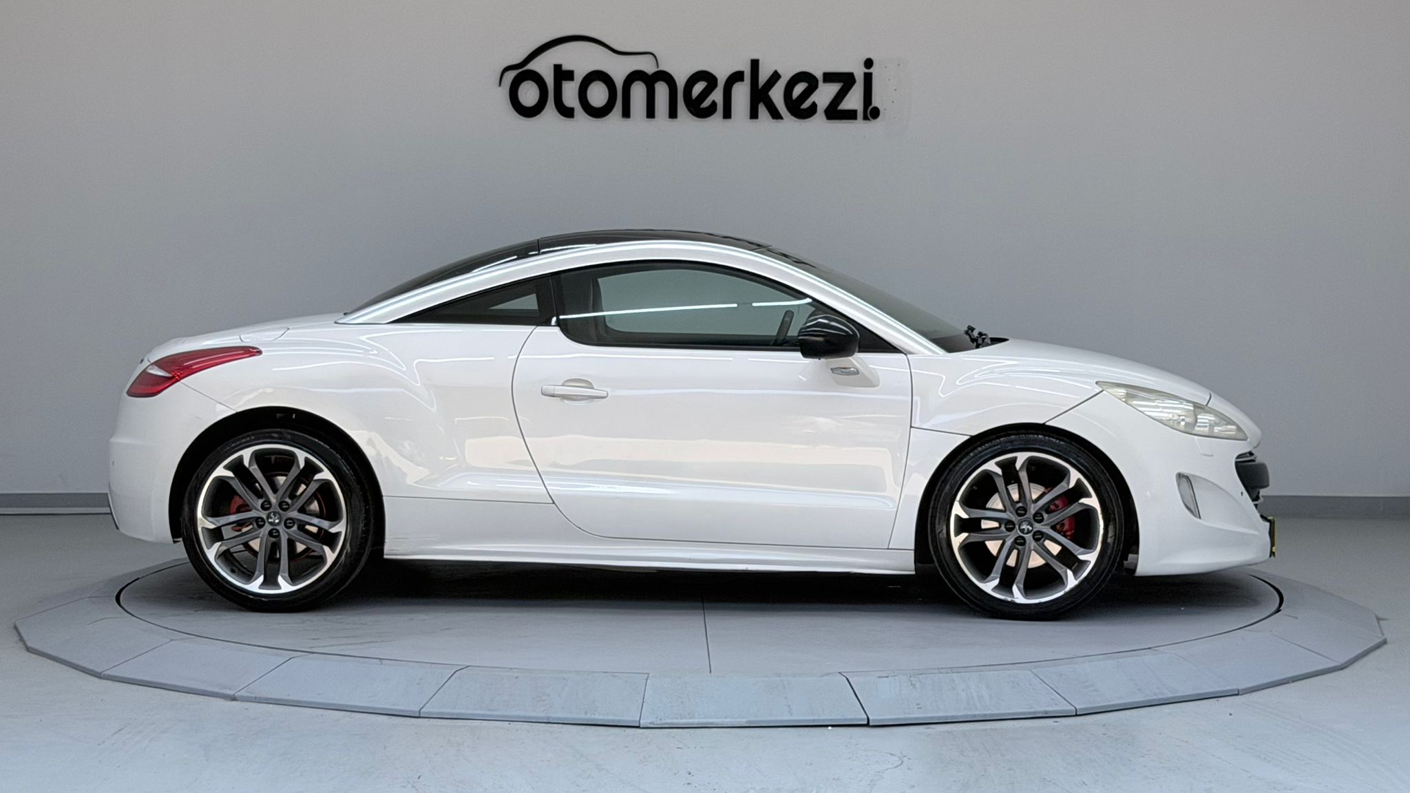 PEUGEOT RCZ 6